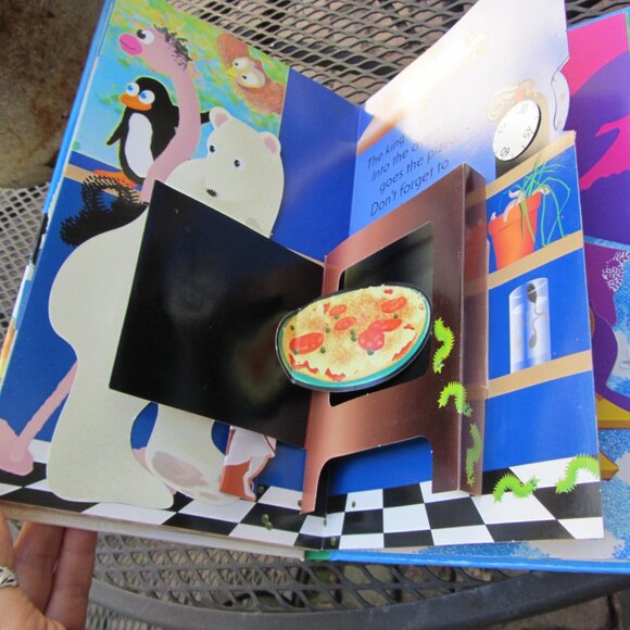 pizza! A yummy pop-up By jan pienkowski hardcover 2001 (B63) - Picture 8 of 10